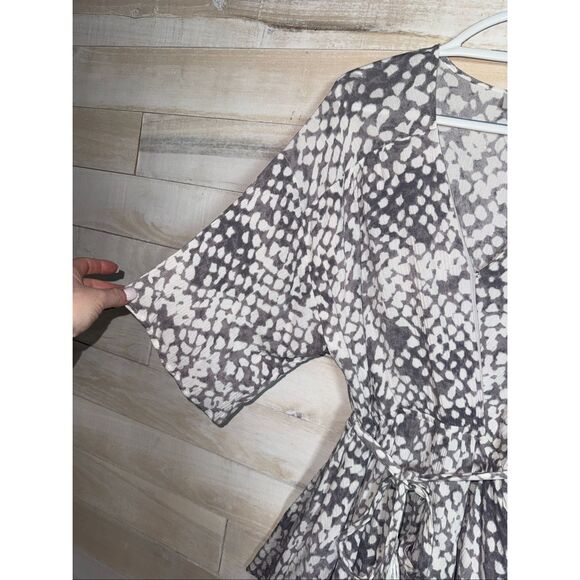 Aura Flowy Printed Romper Size S - Picture 4 of 7